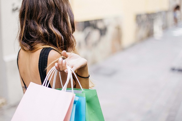 Mastering the Digital Marketplace: A Comprehensive Guide to Online Sales